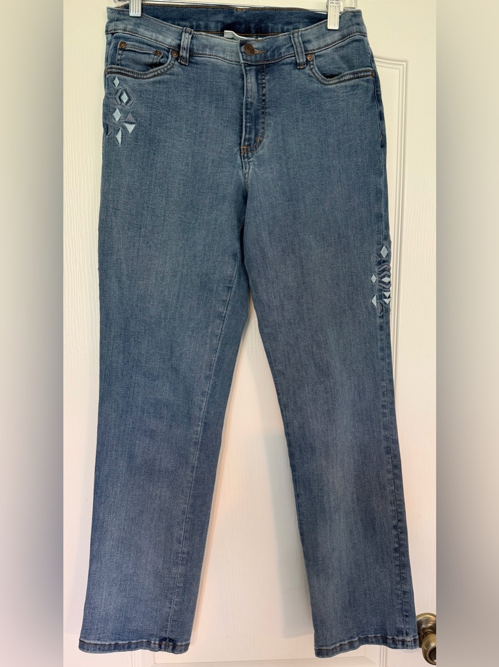 Denim & Co. Canyon Retreat Easy Stretch Straight Leg Embroidered Geo Jean 10P
